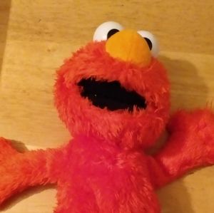 Hasbro sesame street tickle me elmo